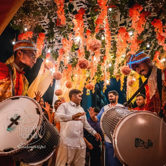 themed event band service